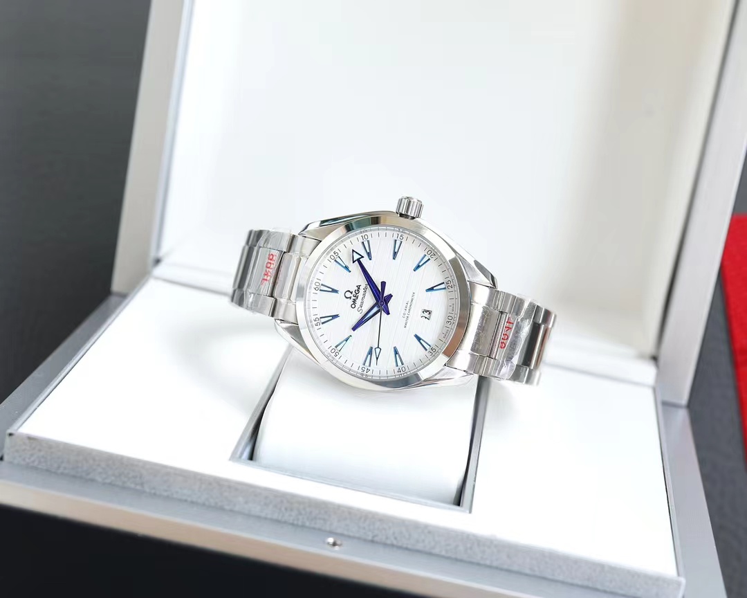 Omega Seamaster Aqua Terra 150M Master Co-Axial 38.5 Titanium / White / Bracelet / GoodPlanet