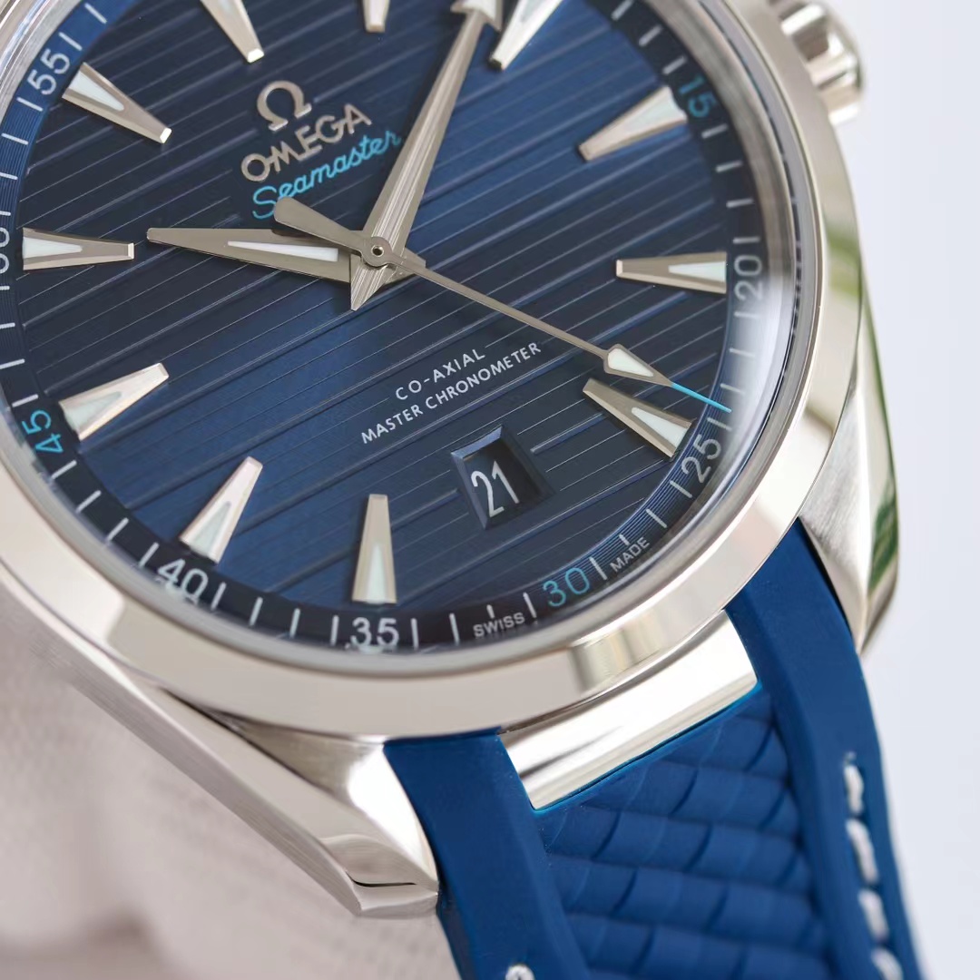 Omega Seamaster Aqua Terra 150M Master Chronometer 41 Stainless Steel / Blue / Rubber