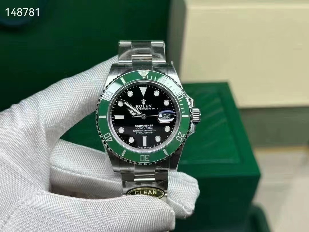 Rolex Submariner Date 41 Stainless Steel / Black / Green Cerachrom