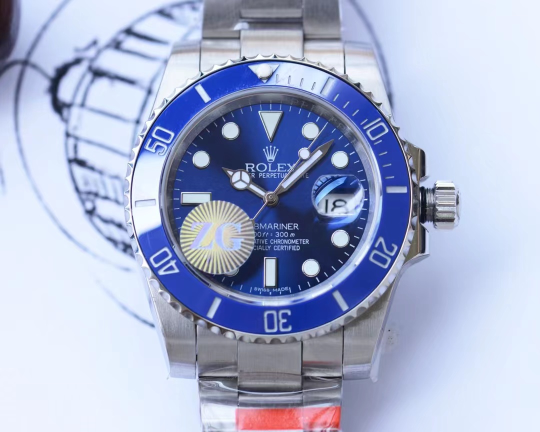 Rolex Submariner Date White Gold / Blue