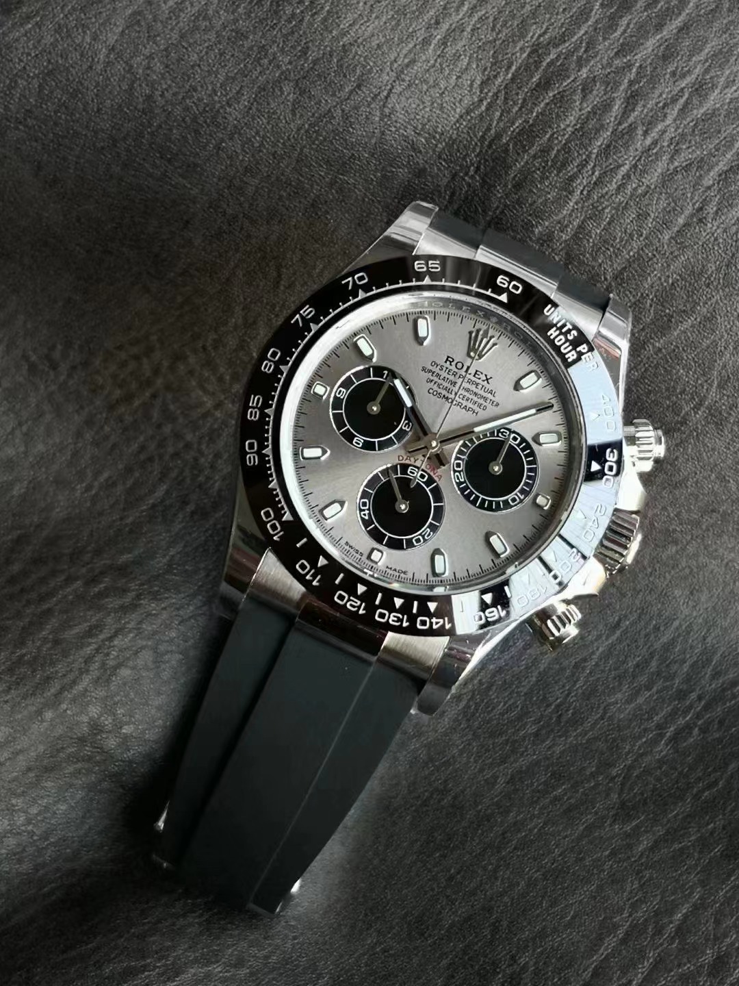 Rolex Cosmograph Daytona White Gold / Cerachrom / Silver / Oysterflex