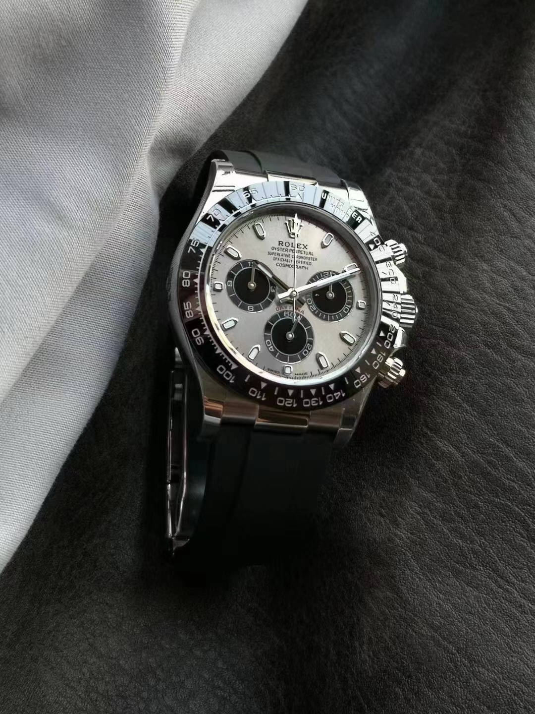 Rolex Cosmograph Daytona White Gold / Cerachrom / Silver / Oysterflex